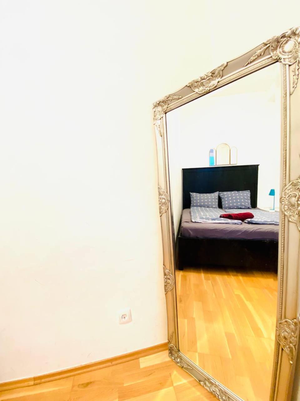 Family Apartment Th8 8 Виена Екстериор снимка