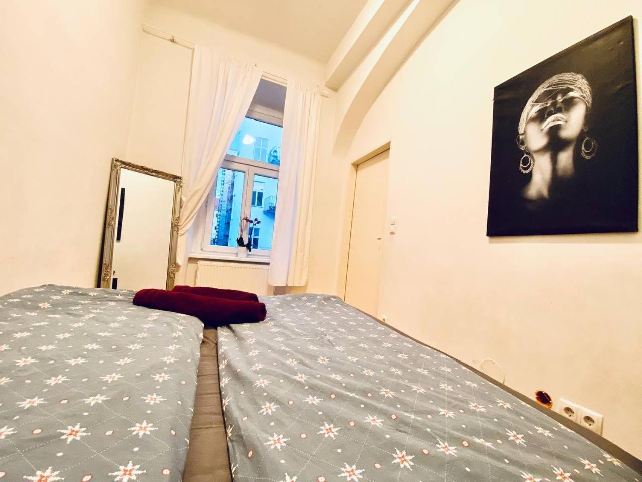 Family Apartment Th8 8 Виена Екстериор снимка