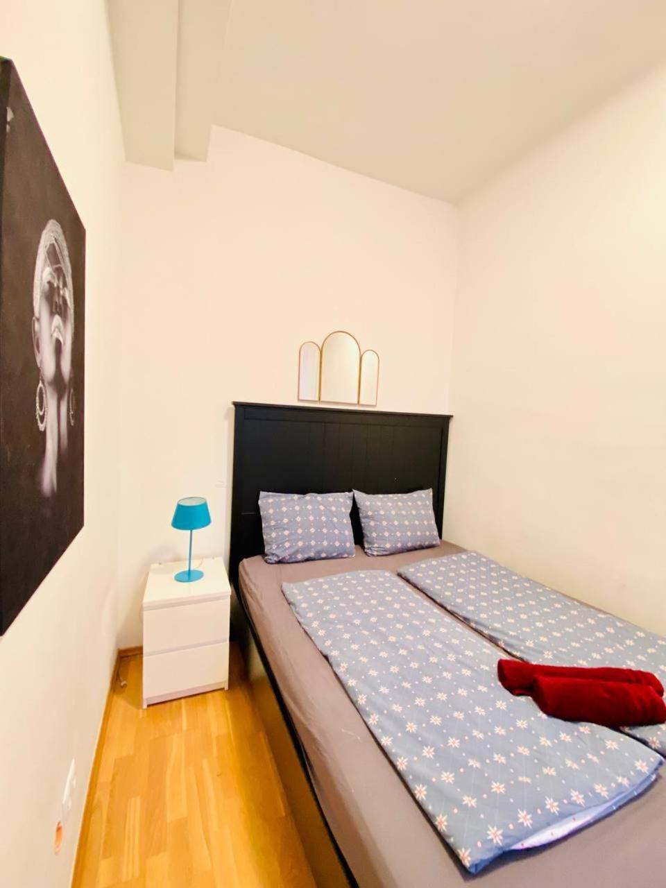 Family Apartment Th8 8 Виена Екстериор снимка